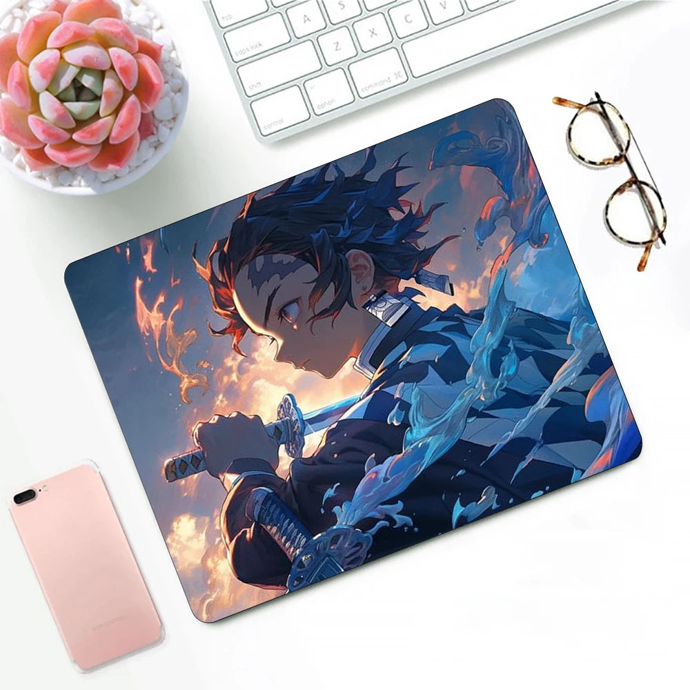Tapis de souris XS Demon Slayer – Design Kamado Tanjirō – Accessoire gaming et déco pour PC & bureau