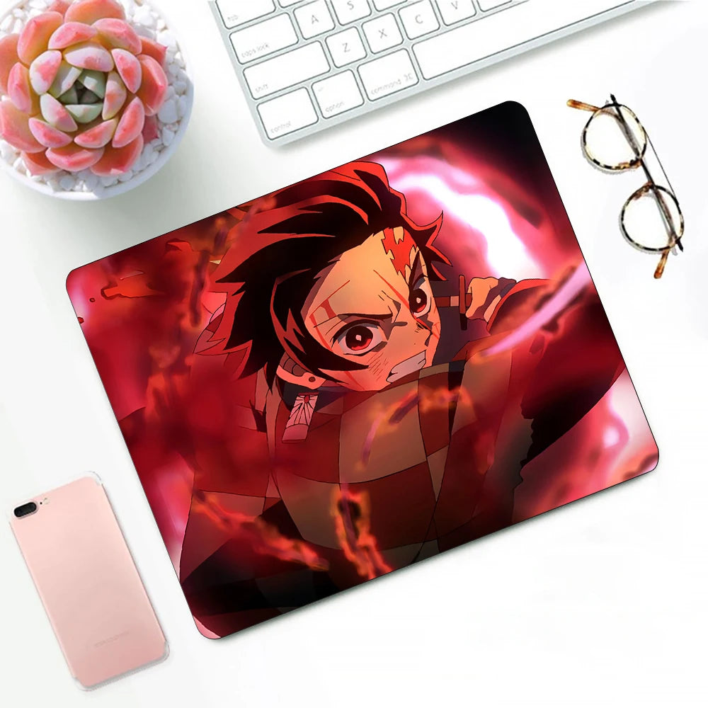 Tapis de souris XS Demon Slayer – Design Kamado Tanjirō – Accessoire gaming et déco pour PC & bureau